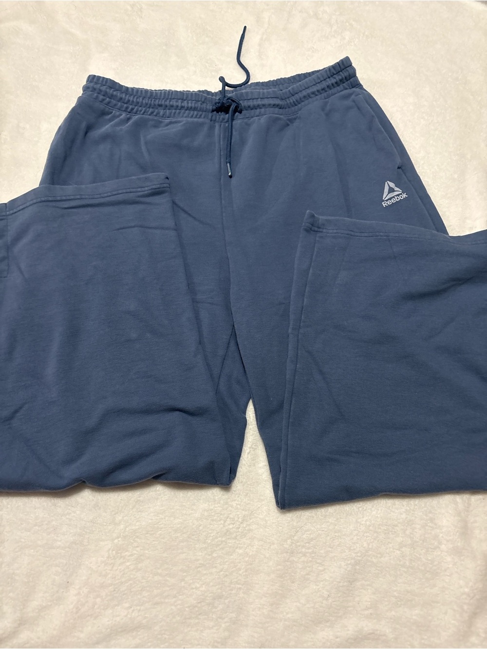 Reebok Men’s Navy Blue Jogger Sweatpants with Logo